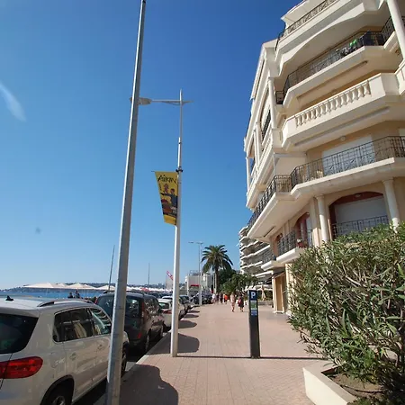 Renove Avec Balcon Et Garage En Plein Coeur De - Fr-1-196-375 Lägenhet Menton